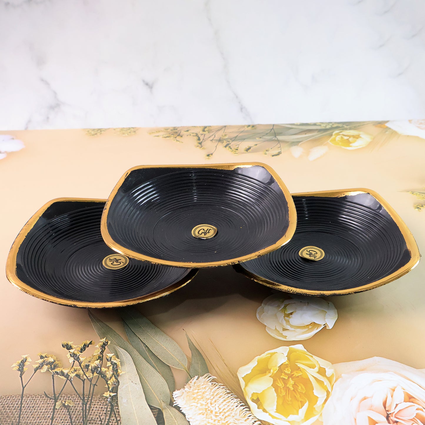 Sweet Buzz Ceramic Tea Cups Set With Serving Bowl (8 Pcs Set)