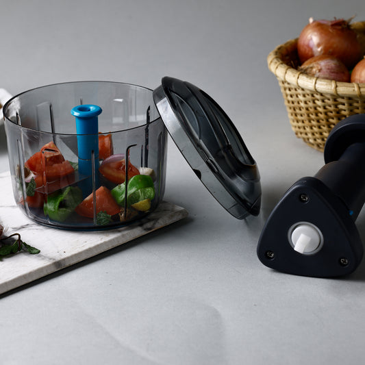 Ganesh Bingo Lock-unlock Push Chopper ( 725ml )